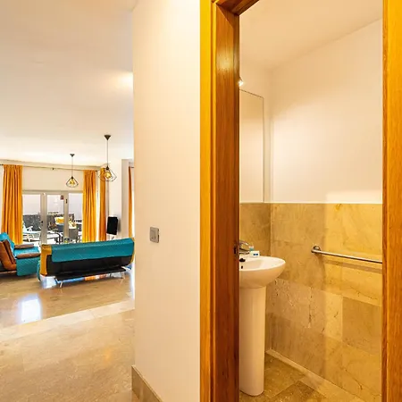 Sun Bay Ocean Retreat *